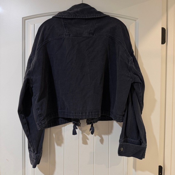 Beach Riot Black Utility Cropped Jacket - Picture 6 of 6